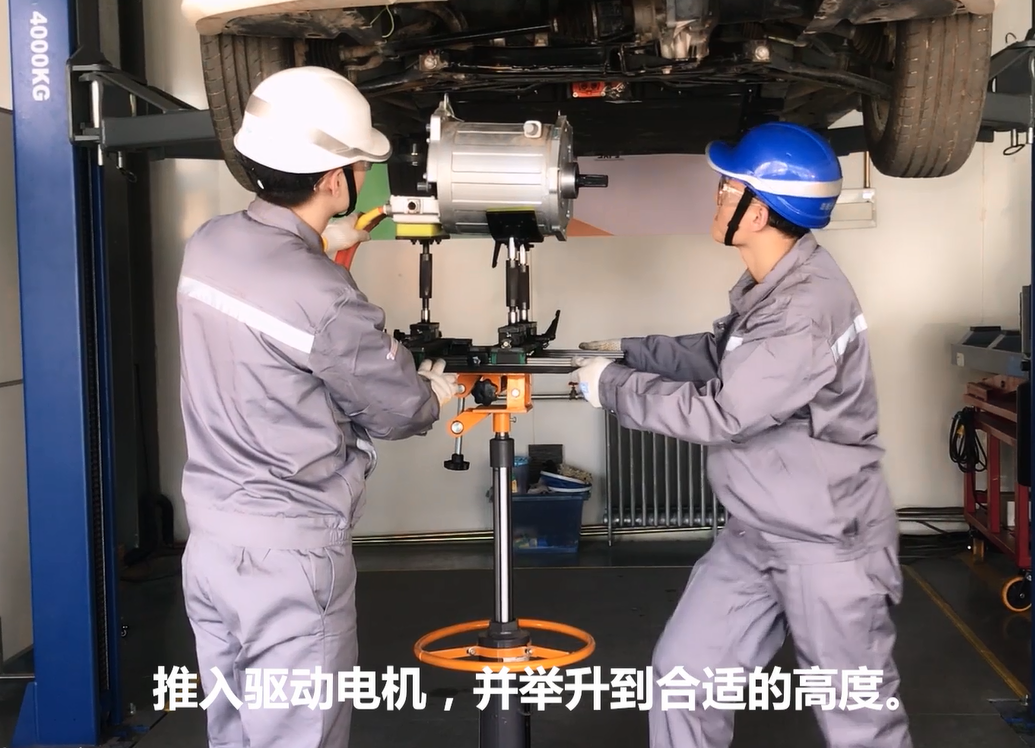 北汽新能源EV160/200驱动电机拆装